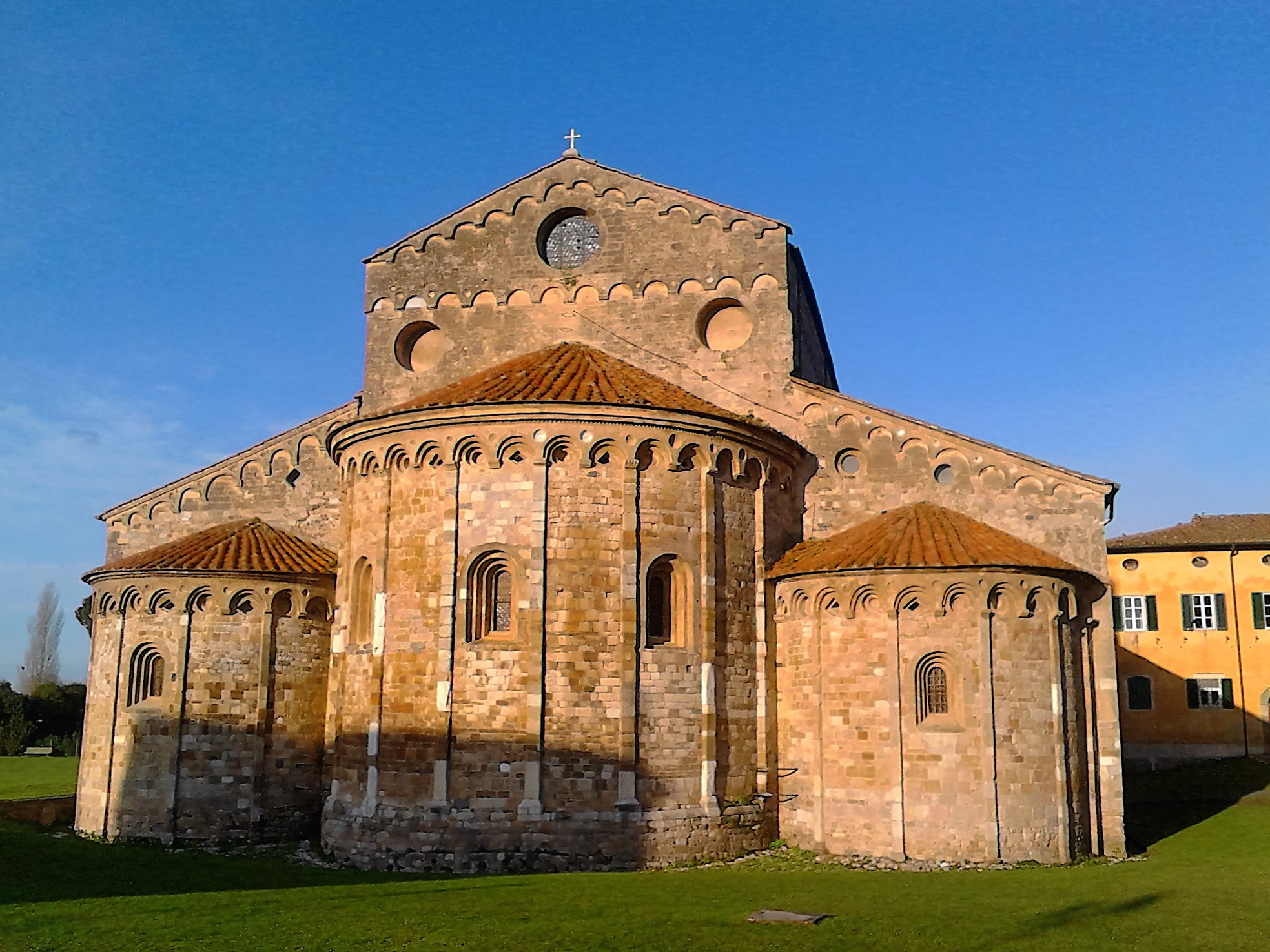 NEL SOLCO DI PIETRO: MOSTRA A PISA